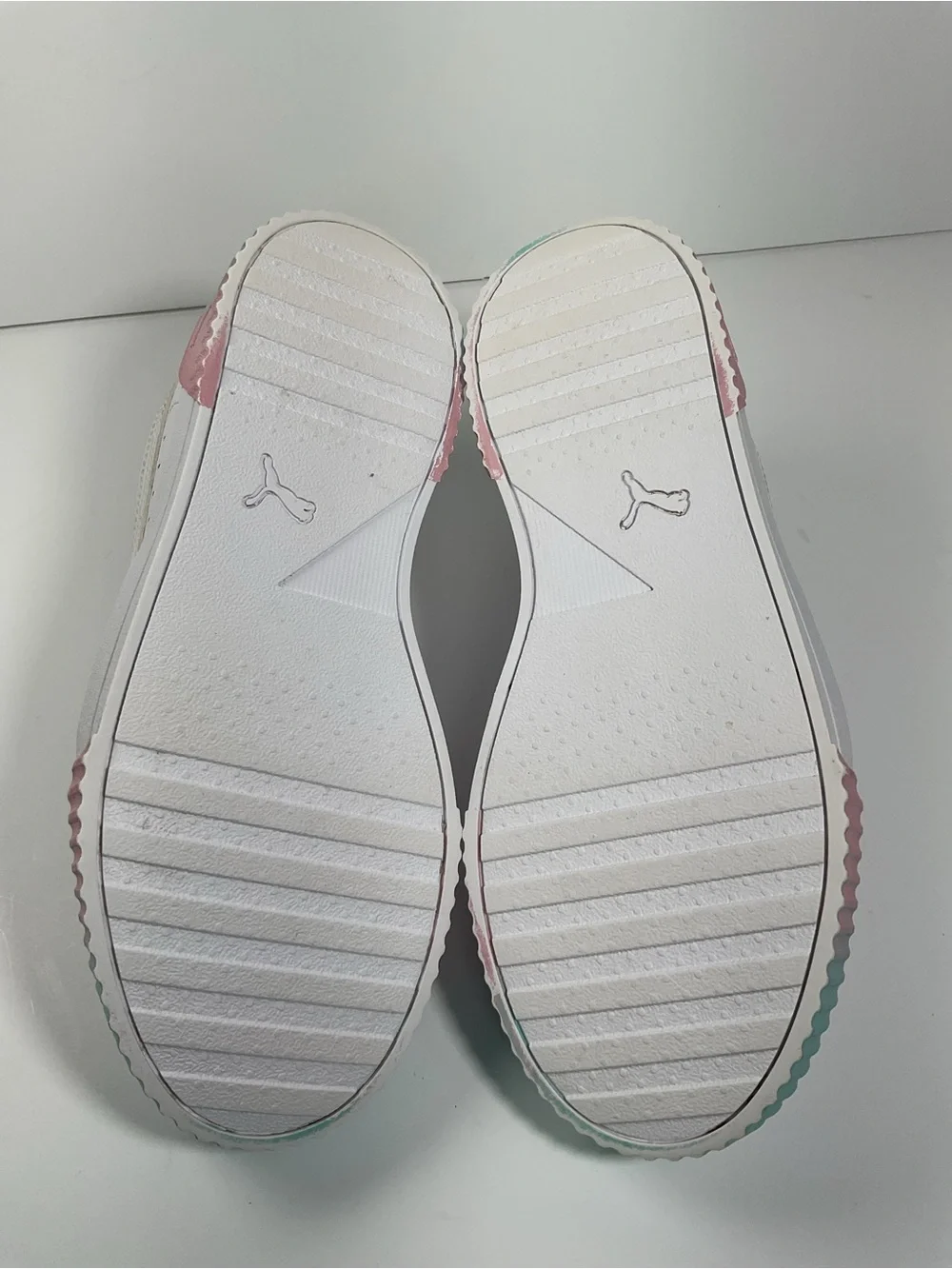 Puma Carina 2.0 White Pink Mint Leather Sneakers Women’s Size 8 Casual Shoes